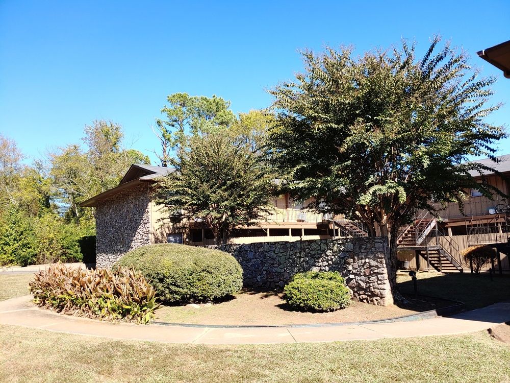 Cantrell Valley / Brookside: 7201 Kentucky and 619/719 Brookside, Little Rock, AR 72205